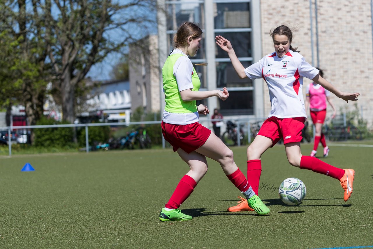 Bild 101 - wCJ Germania Schnelsen - Walddoerfer SV : Ergebnis: 0:6